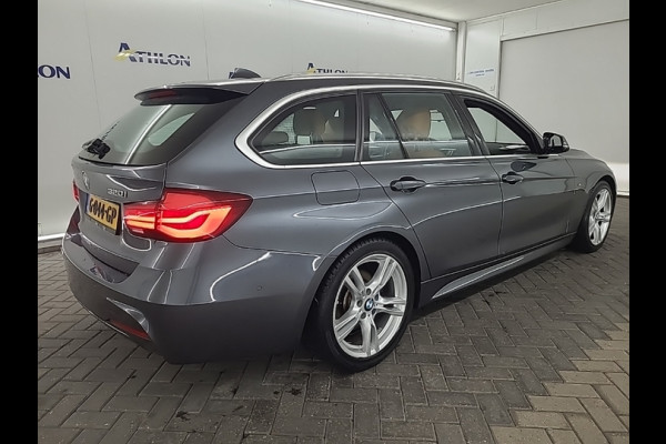 BMW 3 Serie Touring 320i M Sport Edition [SCHUIFKANTELDAK, VOL LEDER, SPORTSTOELEN, CAMERA, CRUISE CONTROL, STOELVERWARMING, CLIMATE, NIEUWSTAAT]