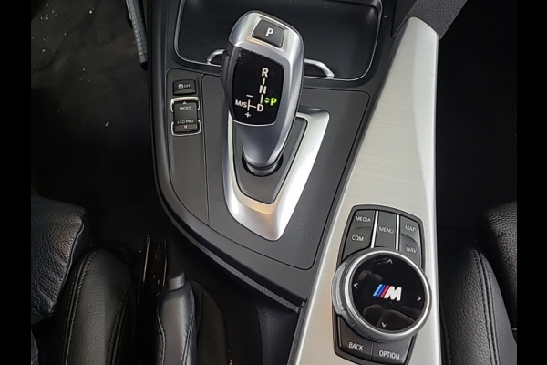 BMW 3 Serie Touring 318i M Sport Corporate Lease [TREKHAAK, VOL LEDER, PDC, CRUISE CONTROL,STOELVERWARMING, CLIMATE, SPORTSTOELEN, NIEUWSTAAT]