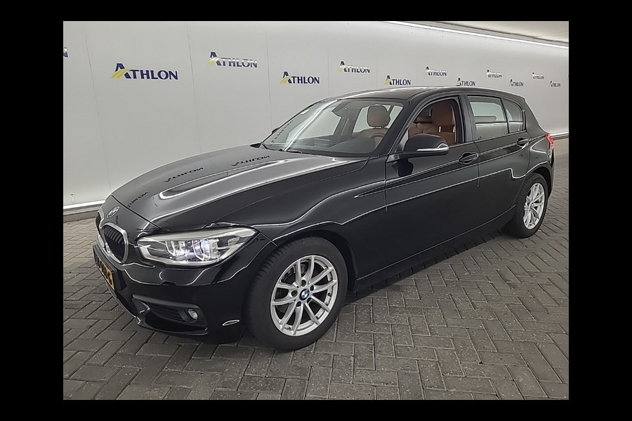 BMW 1-serie 118i Corporate Lease High Executive [SCHUIFKANTELDAK, CRUISE CONTROL, STOELVERWARMING, CAMERA, VOL LEDER, CLIMATE, SPORTSTOELEN, BLUETOOTH, NIEUWSTAAT]