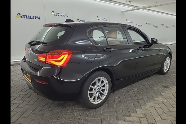 BMW 1-serie 118i Corporate Lease High Executive [SCHUIFKANTELDAK, CRUISE CONTROL, STOELVERWARMING, CAMERA, VOL LEDER, CLIMATE, SPORTSTOELEN, BLUETOOTH, NIEUWSTAAT]