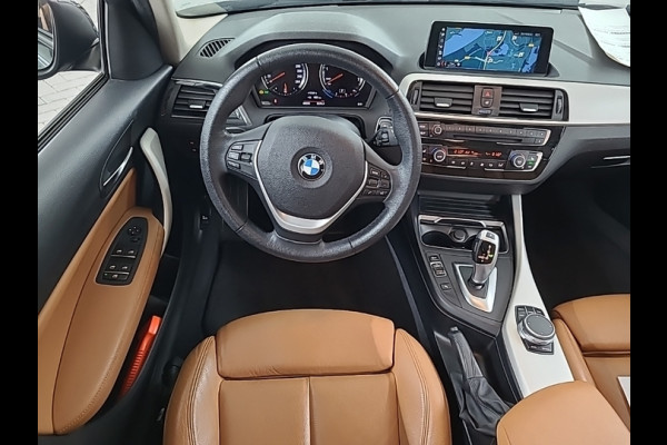 BMW 1-serie 118i Corporate Lease High Executive [SCHUIFKANTELDAK, CRUISE CONTROL, STOELVERWARMING, CAMERA, VOL LEDER, CLIMATE, SPORTSTOELEN, BLUETOOTH, NIEUWSTAAT]