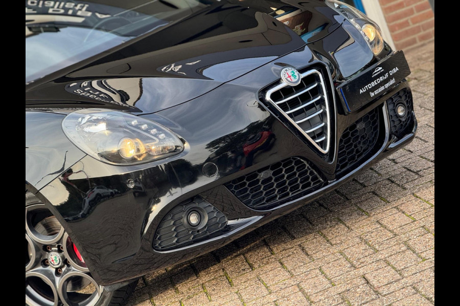 Alfa Romeo Giulietta 1.4 Turbo MultiAir Super 2018 AUT NAP!