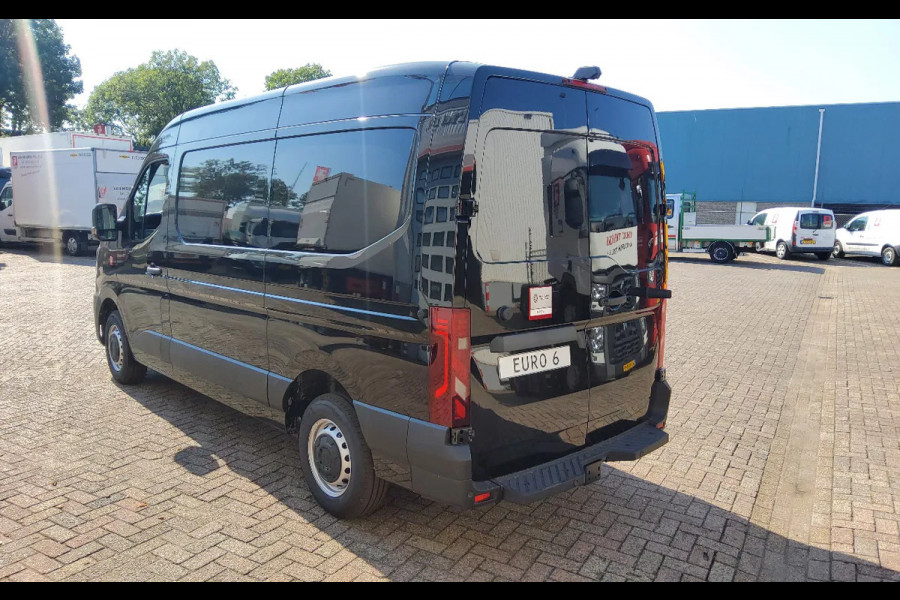 Renault Master 150.35 EURO 6 L2H2 GESLOTEN ZWART METALLIC