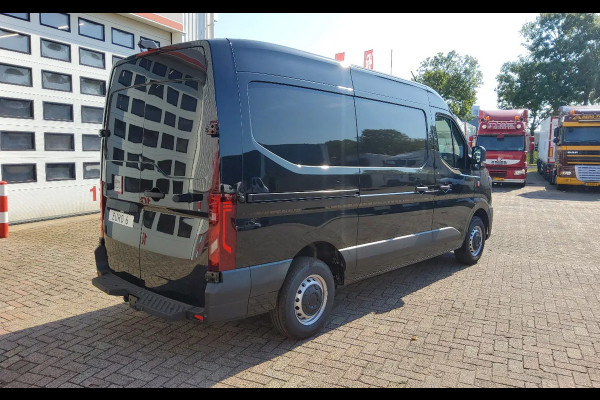 Renault Master 150.35 EURO 6 L2H2 GESLOTEN ZWART METALLIC