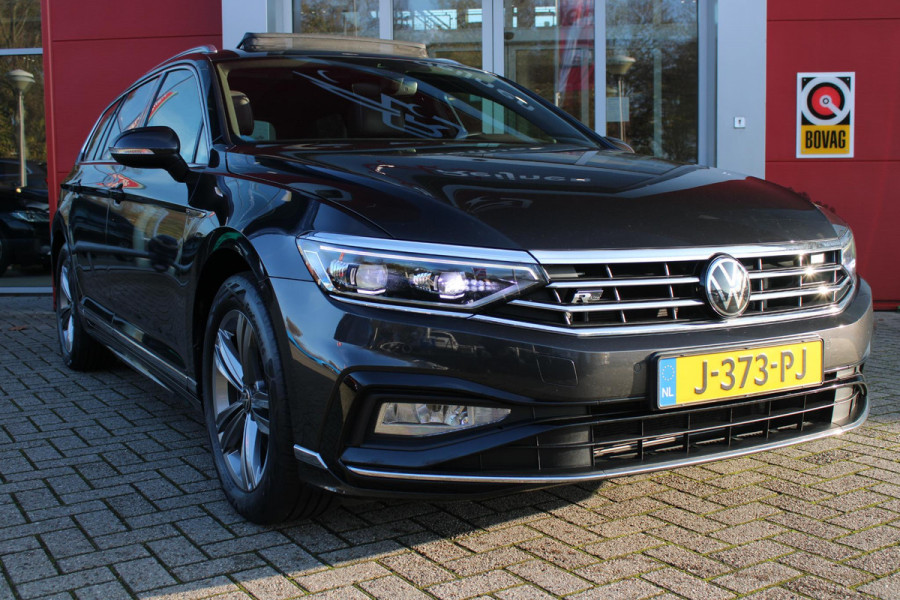 Volkswagen Passat Variant 1.5 TSI 150PK AUTOMAAT R-LINE BUSINESS + | PANORAMISCH SCHUIF/KANTEL DAK | ELEKTRISCHE STOELEN | ELEKTRISCHE ACHTERKLEP | LED MATRIX KOPLAMPEN | STOEL VERWAMING | CLIMATE CONTROL | ACHTERUITRIJ CAMERA | PARKEERSENSOREN VOOR EN ACHTER | ADAPTIVE CRUISE CONTROL | NAVIGATIE | APPLE CARPLAY/ANDROID AUTO | KEYLESS ENTRY/START | DYN AUDIO SYSTEEM |