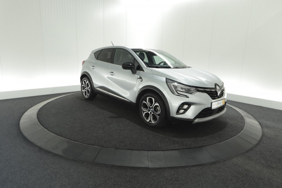 Renault Captur 1.6 E-Tech Plug-in Hybrid 160 Intens | Trekhaak | Navigatie | Parkeersensoren | Climate Control