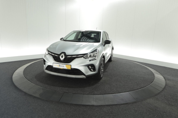 Renault Captur 1.6 E-Tech Plug-in Hybrid 160 Intens | Trekhaak | Navigatie | Parkeersensoren | Climate Control