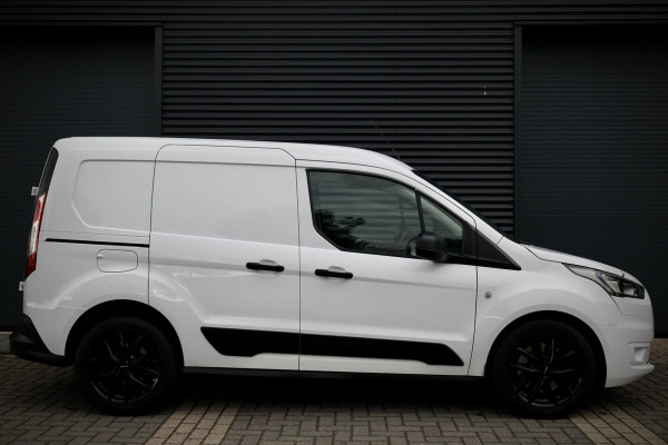 Ford Transit Connect 1.5 EcoBlue | BPM VRIJ | Navigatie | Camera | Cruise control | CarPlay | 3-Zitter | Airco | PDC | Nieuwe APK | Onderhoudsbeurt