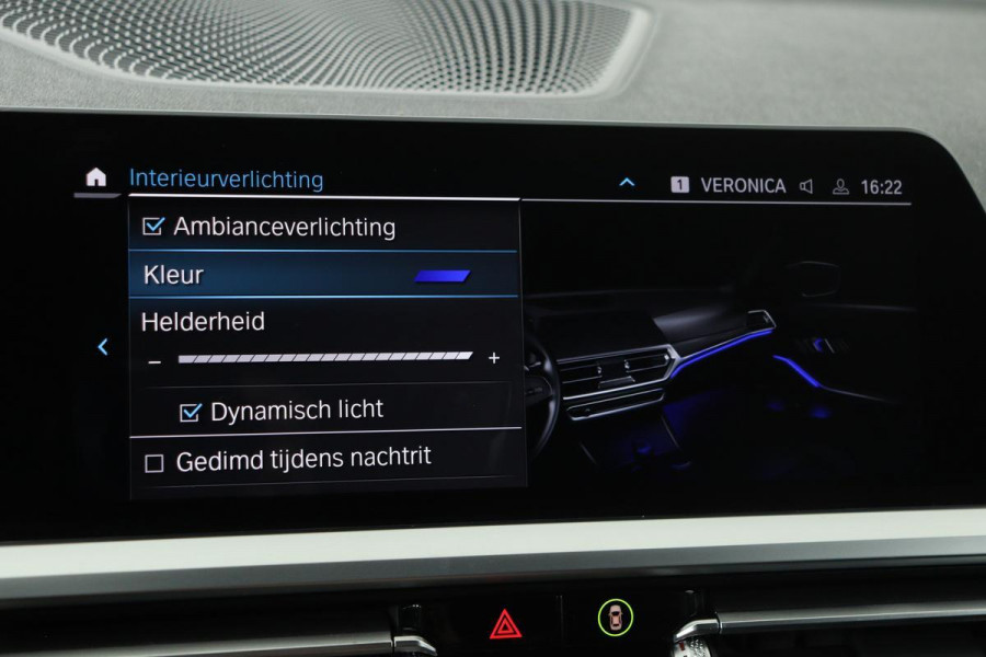 BMW 3 Serie Touring xdrive M Sport | Laser LED | Head-up | Stoel & stuurverwarming | Sfeerverlichting | Leder/alcantara | Carplay