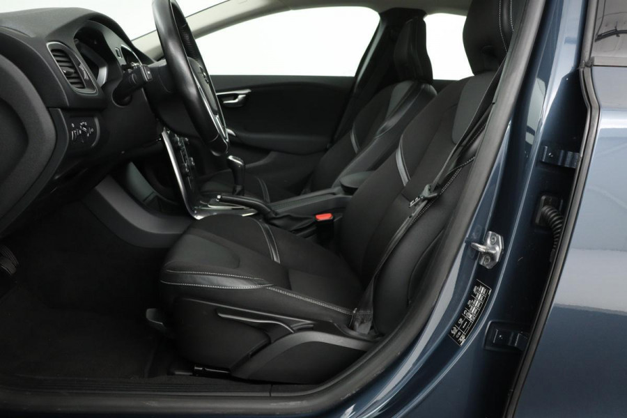 Volvo V40 2.0 T2 Nordic+ | Navigatie | Full LED | Stoelverwarming | Bluetooth | PDC | Half leder | Climate control