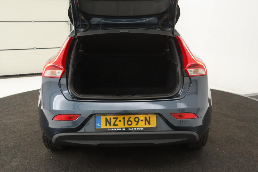 Volvo V40 2.0 T2 Nordic+ | Navigatie | Full LED | Stoelverwarming | Bluetooth | PDC | Half leder | Climate control