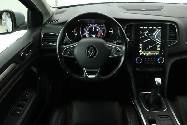 Renault Mégane 1.5 dCi Série Signature Exclusiv | Leder | Stoel & stuurverwarming | Trekhaak | Massage |  Carplay | Camera | Full LED | Keyless  | Dodehoekdetectie | Navigatie