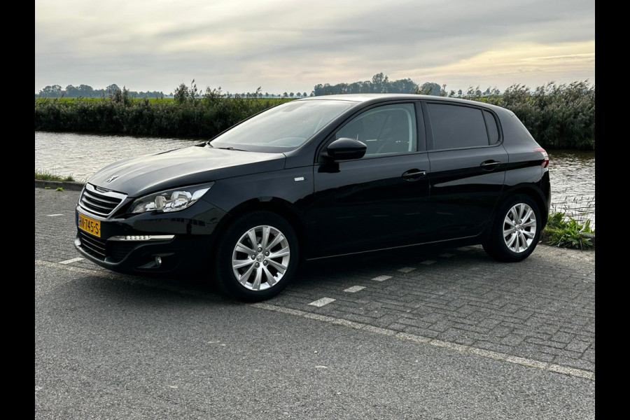 Peugeot 308 1.2 PureTech Style panodak trekhaak