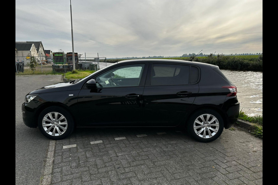 Peugeot 308 1.2 PureTech Style panodak trekhaak