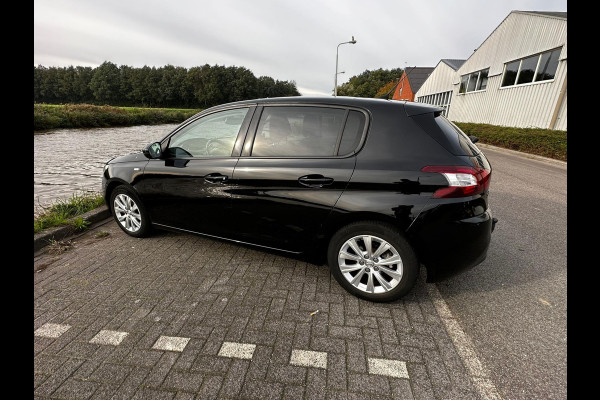 Peugeot 308 1.2 PureTech Style panodak trekhaak