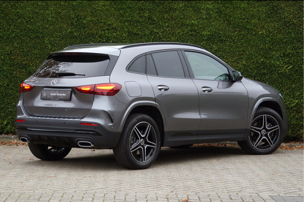 Mercedes-Benz GLA GLA 250 e AMG Line | Distronic Burmester Keyless Night Multibeam