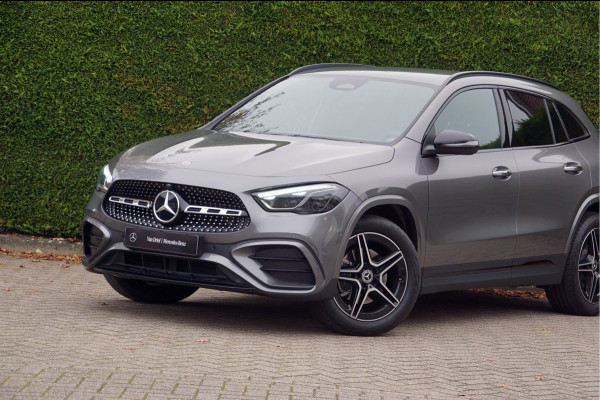 Mercedes-Benz GLA GLA 250 e AMG Line | Distronic Burmester Keyless Night Multibeam