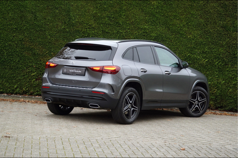 Mercedes-Benz GLA GLA 250 e AMG Line | Distronic Burmester Keyless Night Multibeam