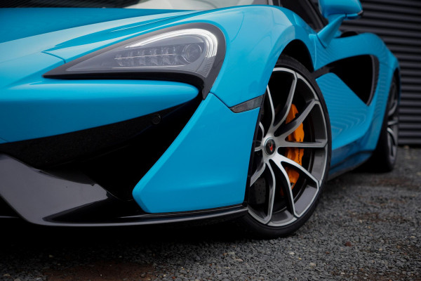 McLaren 570S Spider / Curacao Blauw / MSO / NL Auto / 1e Eigenaar