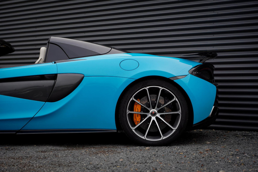 McLaren 570S Spider / Curacao Blauw / MSO / NL Auto / 1e Eigenaar