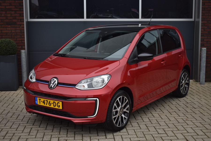 Volkswagen e-Up! Style Plus | Camera | Cruise | 16"