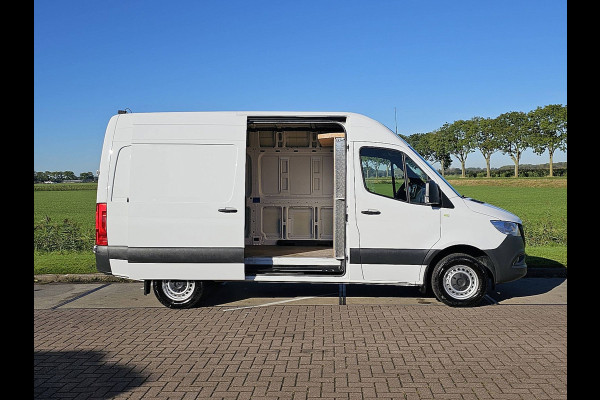 Mercedes-Benz Sprinter 319 3.0 CDI L2H2 EURO VI-D V6, 3.5T Trekhaak, Camera, Airco, Cruise Control, Navi, Mbux,