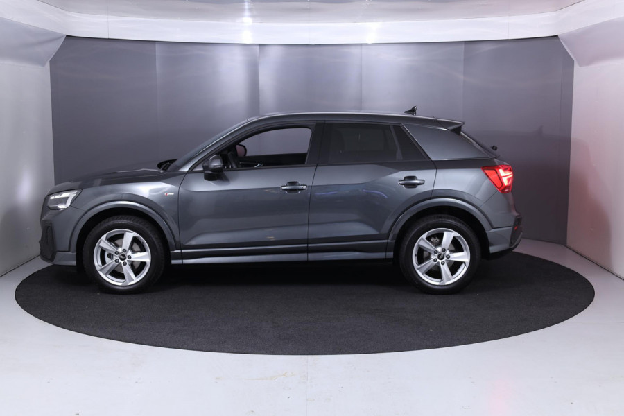 Audi Q2 35 TFSI S Edition 150 pk S-tronic | Verlengde garantie | Navigatie | Parkeersensoren achter | Adaptieve cruise control | Stoelverwarming | S-Line |