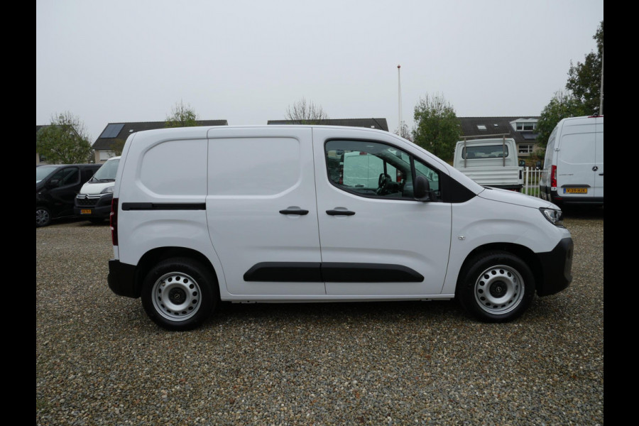 Opel Combo 1.5 BlueHDi 130PK, L1, Automaat, Airco, Nieuw 02 stuks op voorraad