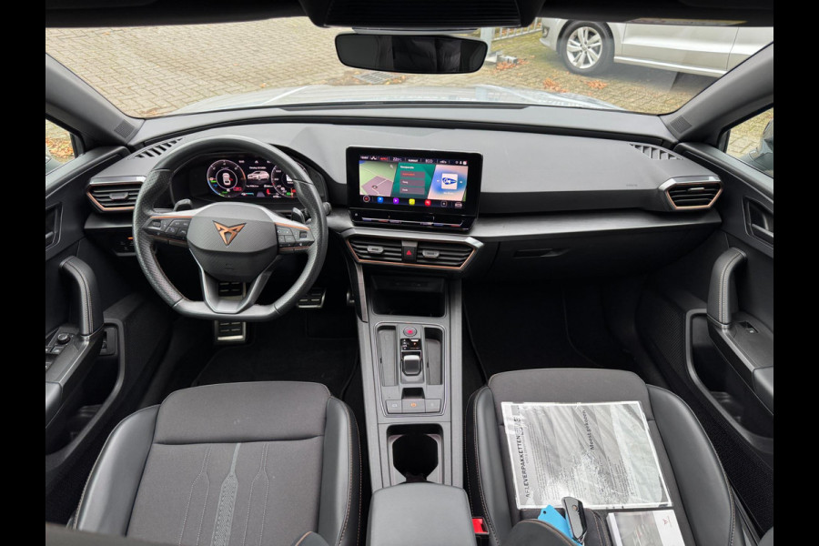 CUPRA Leon Sportstourer 1.4 e-Hybrid VZ Business PHEV / CAMERA / CARPLAY / STOEL & STUURVERW.