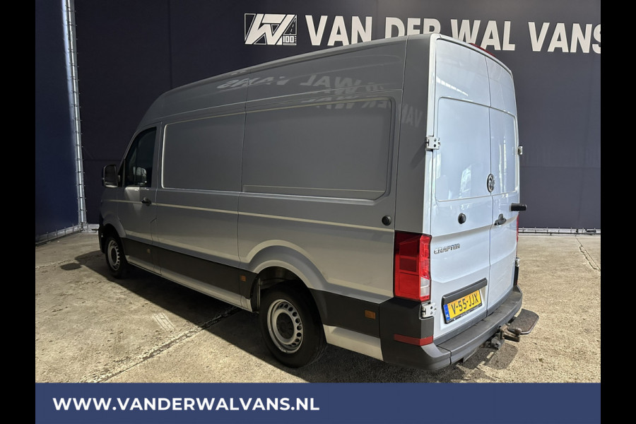 Volkswagen Crafter 2.0 TDI 140pk L3H3 L2H2 Euro6 Airco | 3000kg Trekhaak | Navigatie | 3-Zits | apple carplay, android auto