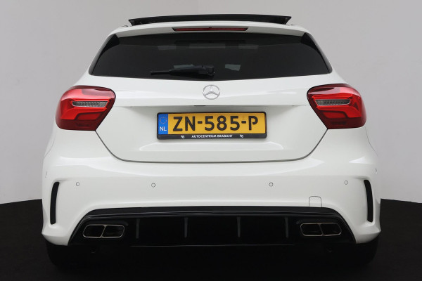 Mercedes-Benz A-Klasse 200 Motorsport Edition Automaat (CAMERA, PANORAMADAK, HARMAN/KARDON, CLIMATE, ELEKT STOEL, GOED ONDERHOUD)