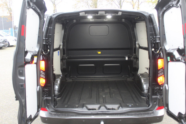 Ford Transit Custom 300L 2.0 TDCI L2H1 Limited DC Driver Assistance Pack, Middenconsole, Inklapbare trekhaak