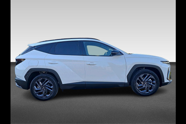 Hyundai Tucson 1.6 T-GDI PHEV 20th Anniversary VAN € 49.995,- VOOR € 46.995,-