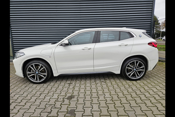 BMW X2 xDrive25e M Sport Plug In Hybrid Dealer O.H PHEV | Panodak | Adaptive Cruise | Lederen Sportstoelen Memory | Head Up | Camera | 19"L.M |  Keyless | Stuurverwarming |