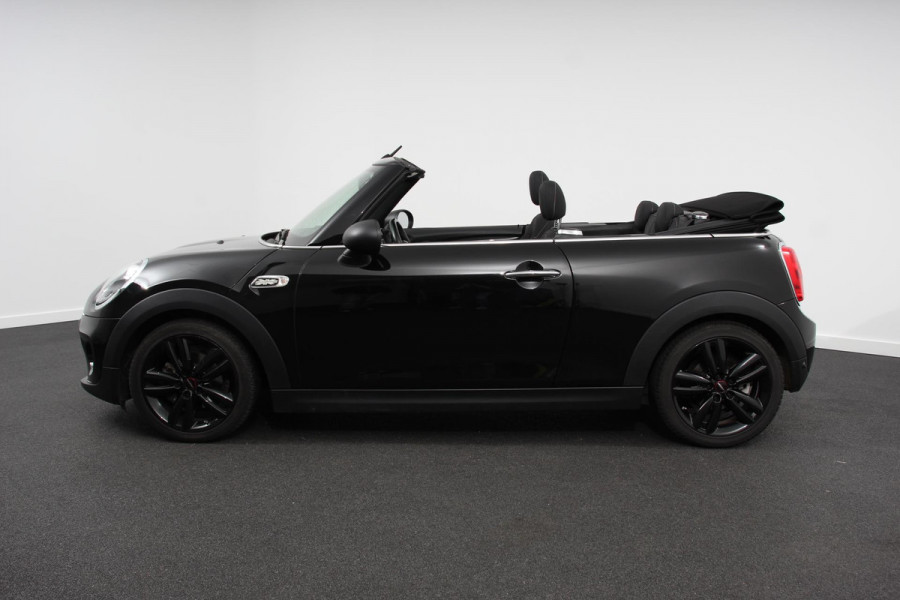 MINI Cabrio 1.2 One 102pk | Airco | Lichtmetalen velgen | Bluetooth | Cruise control | Stoelverwarming | Parkeer sensoren