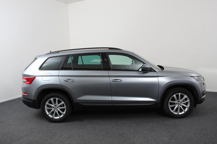 Škoda Kodiaq 1.5 TSI 150pk DSG Ambition 7persoons | Navigatie | Climate Control | Cruise control adaptief | Camera | Parkeer sensoren | Lichtmetalen Velgen