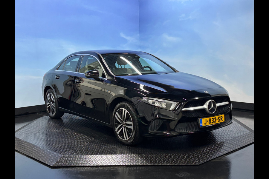 Mercedes-Benz A-Klasse 250 e Business Solution Luxury Limited Navi | Clima | Sfeerverlichting | Camera |Leer