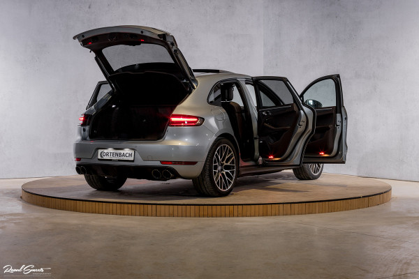 Porsche Macan 2.0 | SportChrono | Luchtvering | Spyder wielen | Memory stoelen | Stoelverw/koeling |