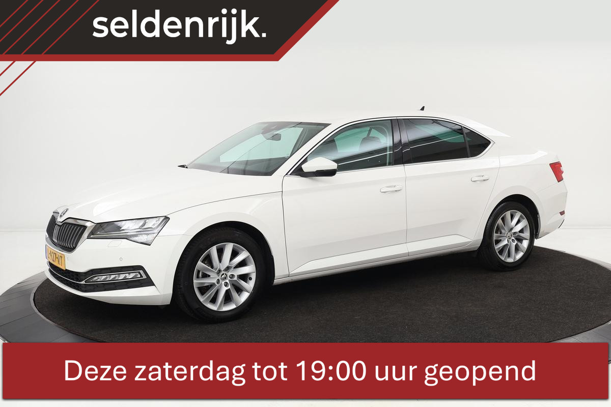 Škoda Superb 1.5 TSI Edition Plus | Trekhaak | Stoelverwarming | Camera | Memory | Full LED | Virtual Cockpit | Carplay | Navigatie | Keyless