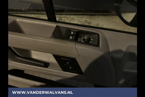 Volkswagen Crafter 2.0 TDI 177pk L3H3 L2H2 Euro6 Airco | 3000kg Trekhaak | Camera | Apple Carplay | Cruisecontrol Android Auto, Chauffeursstoel, Parkeersensoren, Bijrijdersbank