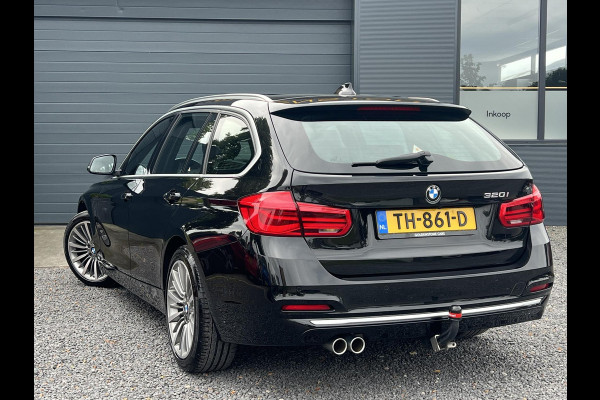 BMW 3 Serie Touring 320i Luxury Edition 2e Eigenaar,Navi,Leder,Camera,Cruise,Trekhaak,N.A.P,Nieuwe Apk bij Aflevering