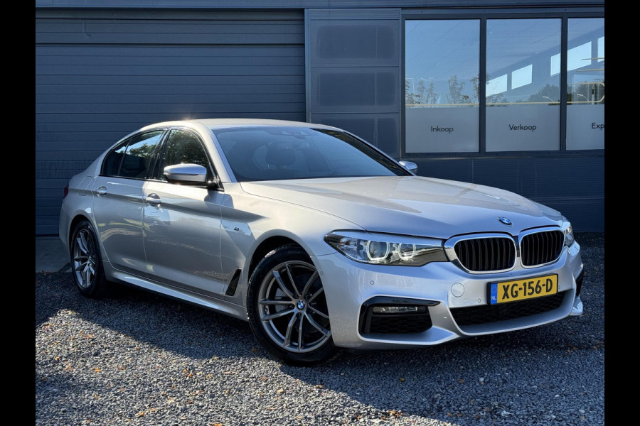 BMW 5 Serie 520i High Executive M-Pakket Alcantara,Navi,Camera,Cruise,Clima,2e Eigenaar,N.A.P,A,BTW Auto