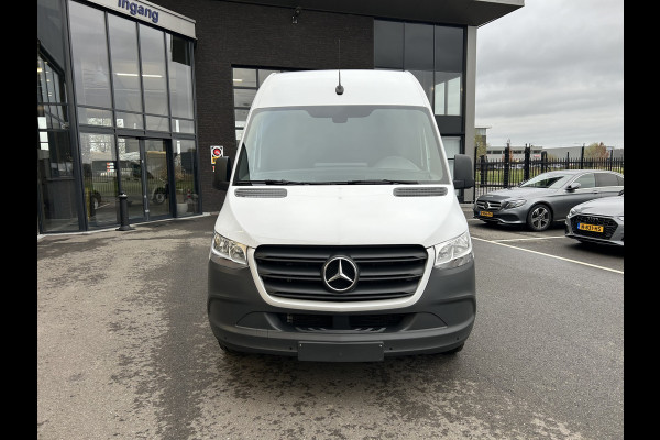 Mercedes-Benz Sprinter 317 CDI L2 H2 MBUX / Navigatie / Camera / Parkeersensoren / Cruise control / Airco / 270 Graden achterdeuren