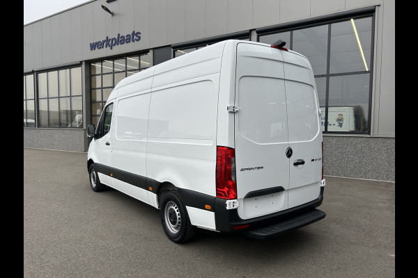 Mercedes-Benz Sprinter 317 CDI L2 H2 MBUX / Navigatie / Camera / Parkeersensoren / Cruise control / Airco / 270 Graden achterdeuren