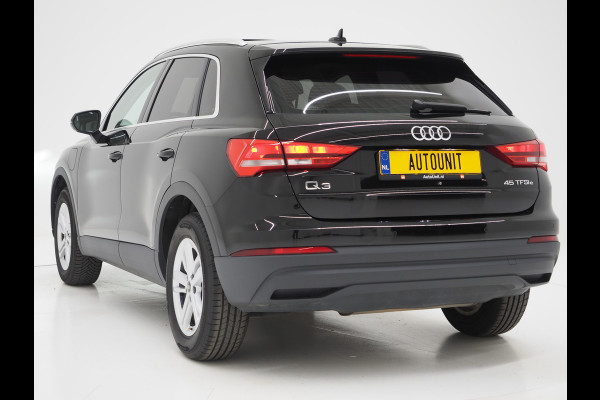 Audi Q3 45 TFSI e edition | Panoramadak | Leder | Keyless | Carplay | Dodehoekdetectie