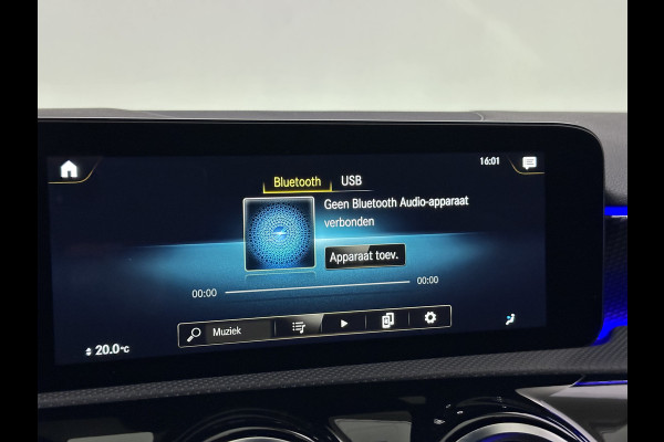 Mercedes-Benz A-Klasse 250 e Progressive Plug In Hybrid 218pk PHEV | Adaptive Cruise  | MBUX Widescreen | Navi | Carplay | Sfeerverlichting | Trekhaak af Fabriek | Sportstoelen Verwarmd | 18"L.M | Sfeerverlichting |