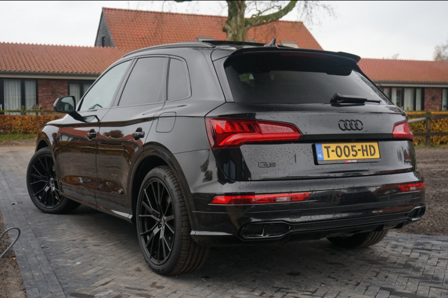 Audi Q5 55 TFSIe Competition 367PK