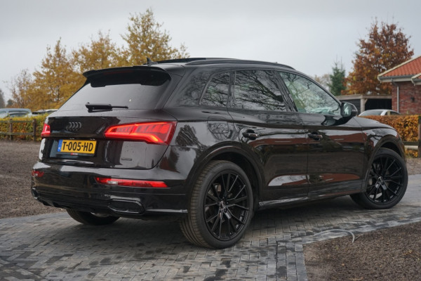 Audi Q5 55 TFSIe Competition 367PK