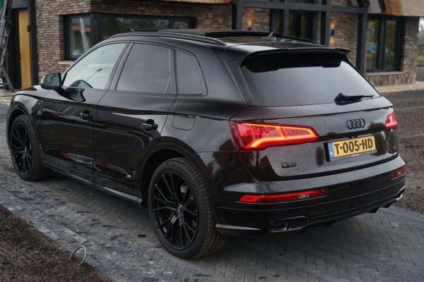 Audi Q5 55 TFSIe Competition 367PK