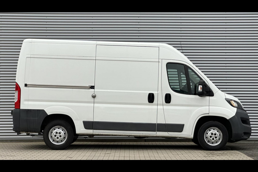 Peugeot Boxer 2.2 HDI L2H2 Trekhaak airco